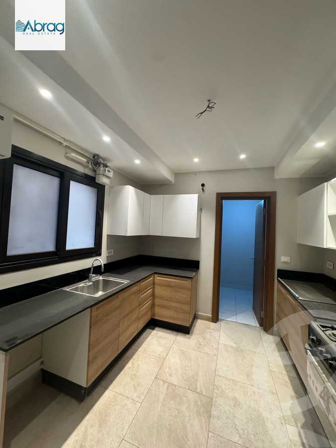 https://aqarmap.com.eg/en/listing/6065283-for-rent-cairo-el-sheikh-zayed-city-compounds-kmbwnd-wyst-twn-swdyk