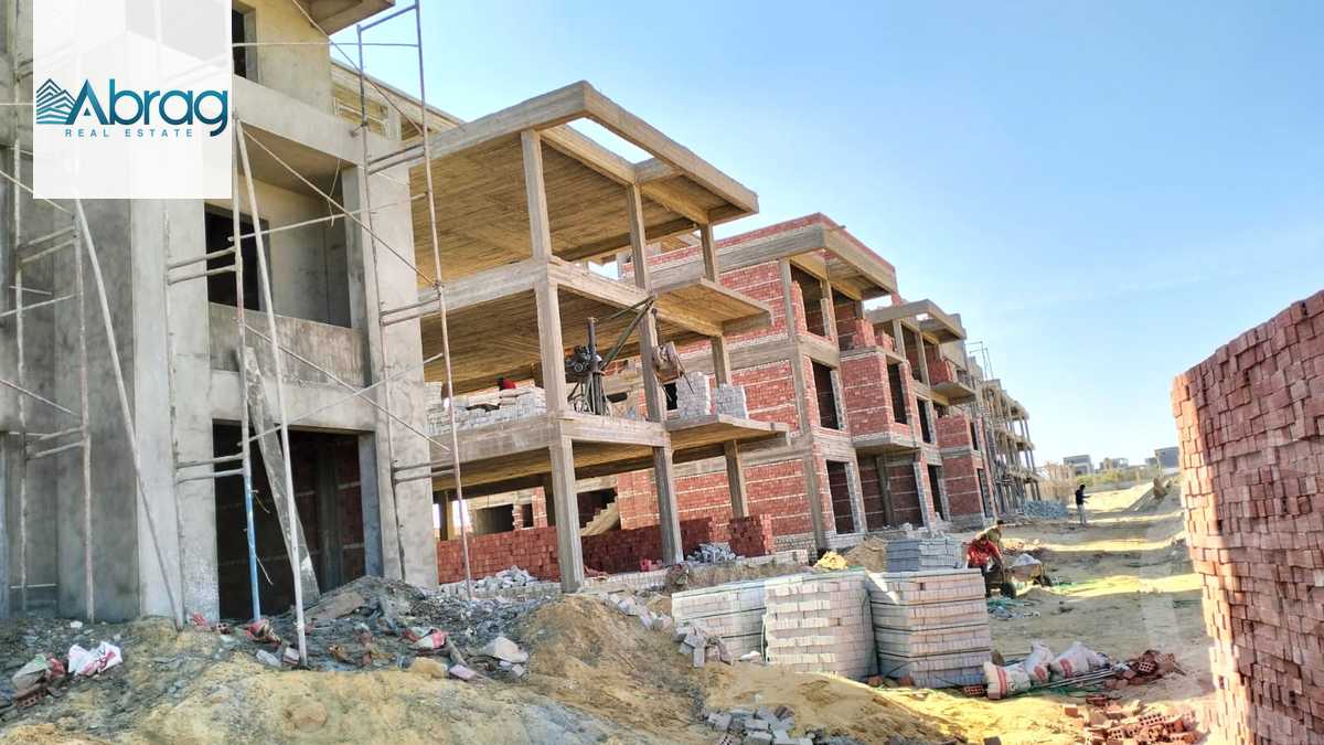 https://aqarmap.com.eg/en/listing/6085630-for-sale-cairo-el-sheikh-zayed-city-lshykh-zyd-ljdyd-zayard-north-strike-compound-palmier