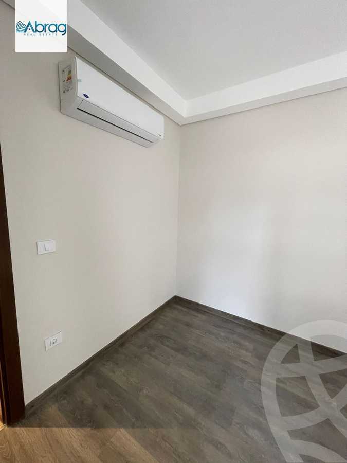 https://aqarmap.com.eg/ar/listing/6088781-for-sale-cairo-el-sheikh-zayed-city-compounds-zyd-wr-llttwyr