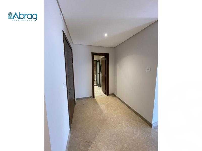 https://aqarmap.com.eg/ar/listing/6088828-for-sale-cairo-el-sheikh-zayed-city-compounds-zyd-wr-llttwyr