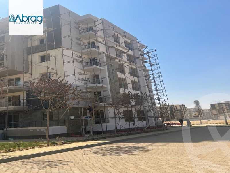 https://aqarmap.com.eg/en/listing/6098623-for-sale-cairo-el-sheikh-zayed-city-lshykh-zyd-ljdyd-west-view-residence-hdp