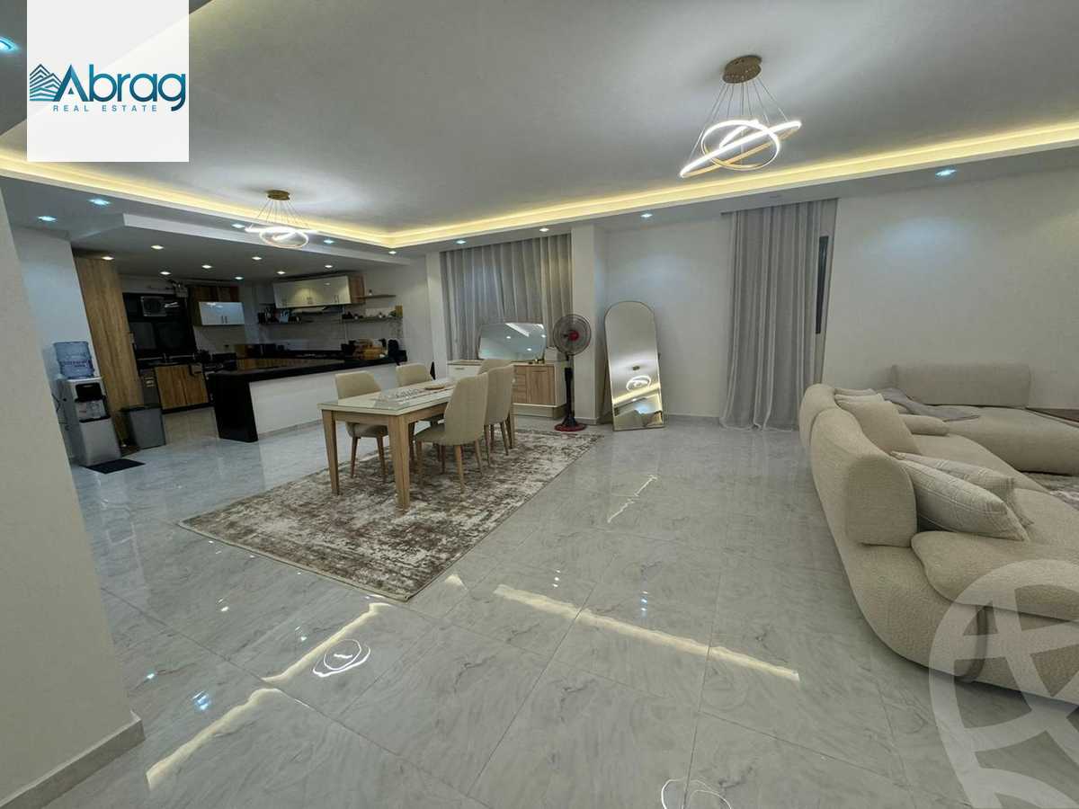 https://aqarmap.com.eg/en/listing/6155038-for-sale-cairo-el-sheikh-zayed-city-compounds-el-yasmeen-compound