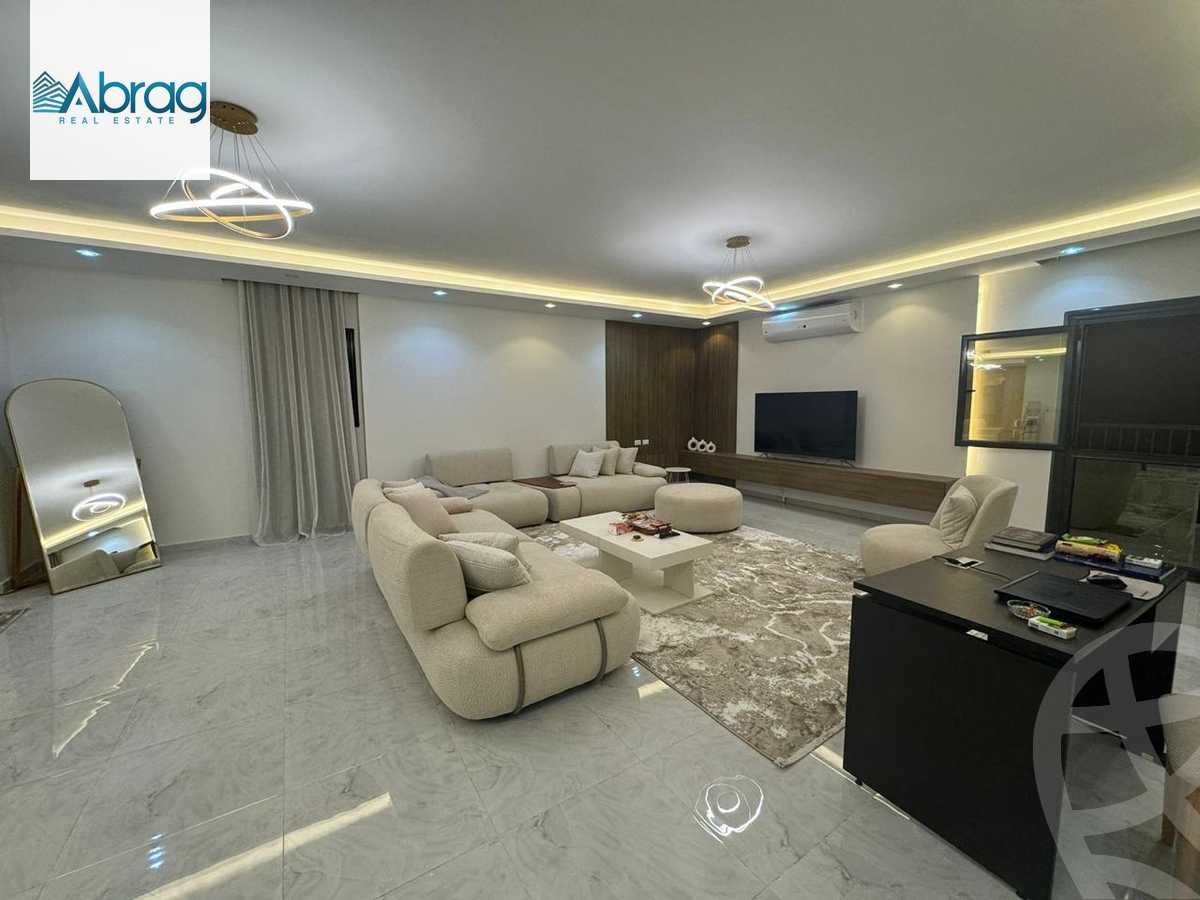 https://aqarmap.com.eg/en/listing/6155038-for-sale-cairo-el-sheikh-zayed-city-compounds-el-yasmeen-compound