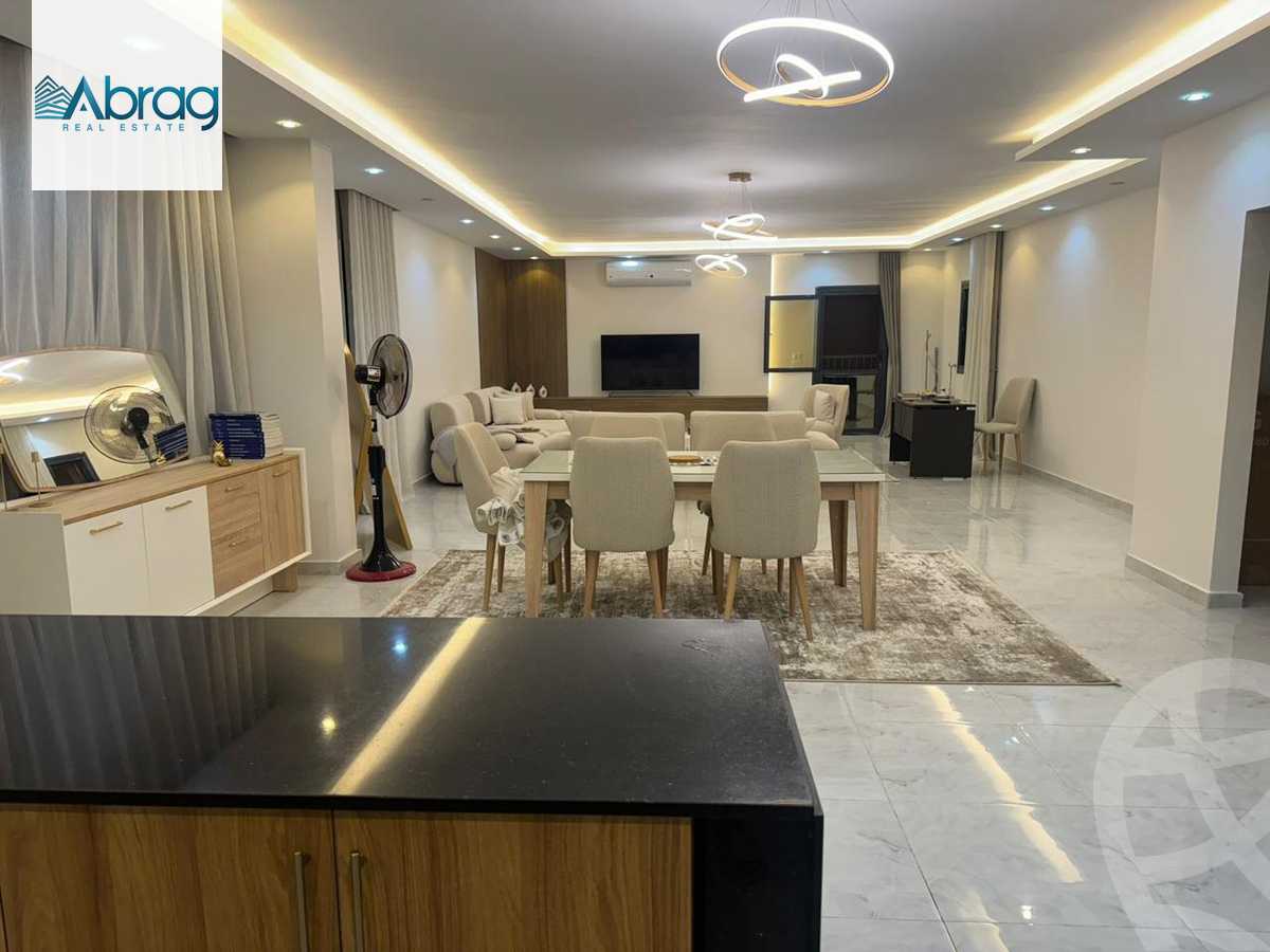 https://aqarmap.com.eg/en/listing/6155038-for-sale-cairo-el-sheikh-zayed-city-compounds-el-yasmeen-compound
