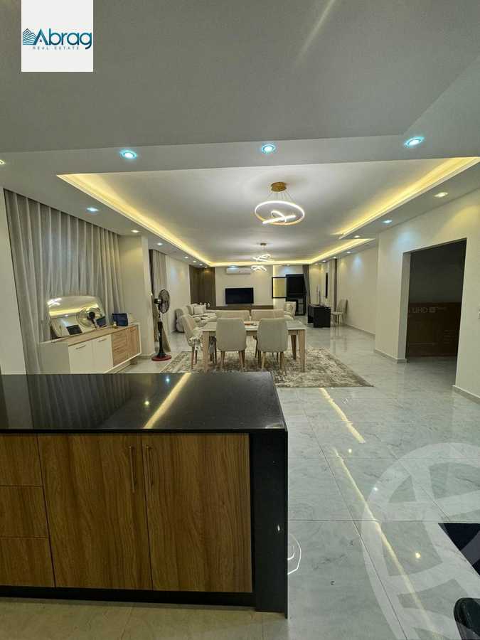https://aqarmap.com.eg/en/listing/6155038-for-sale-cairo-el-sheikh-zayed-city-compounds-el-yasmeen-compound