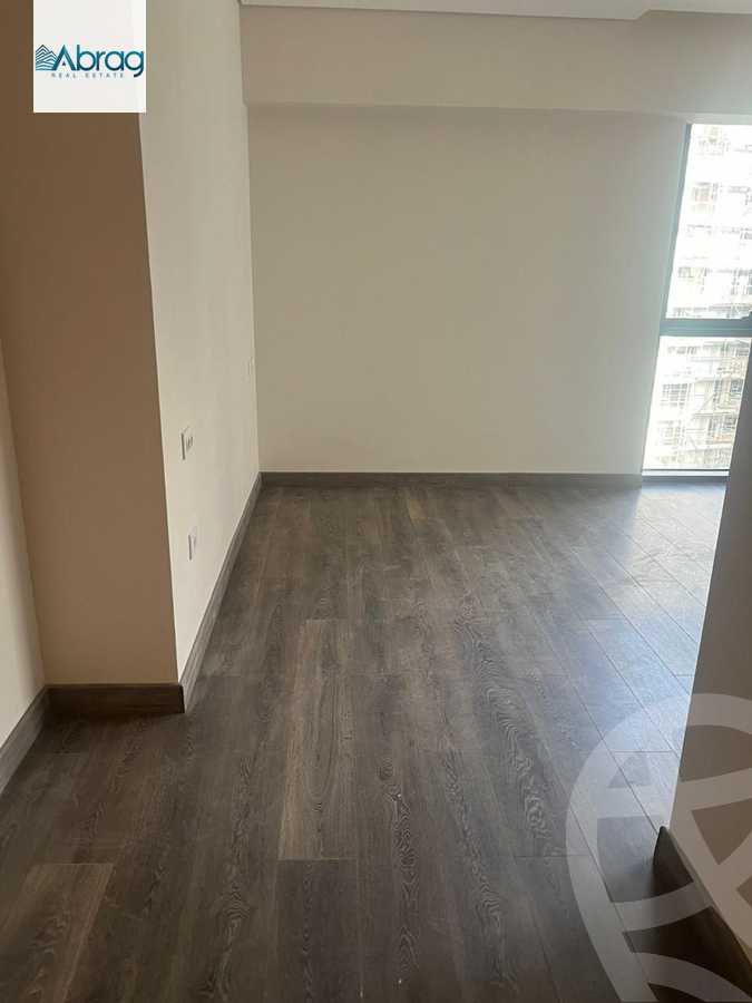 https://aqarmap.com.eg/ar/listing/6155086-for-sale-cairo-el-sheikh-zayed-city-compounds-zyd-wr-llttwyr