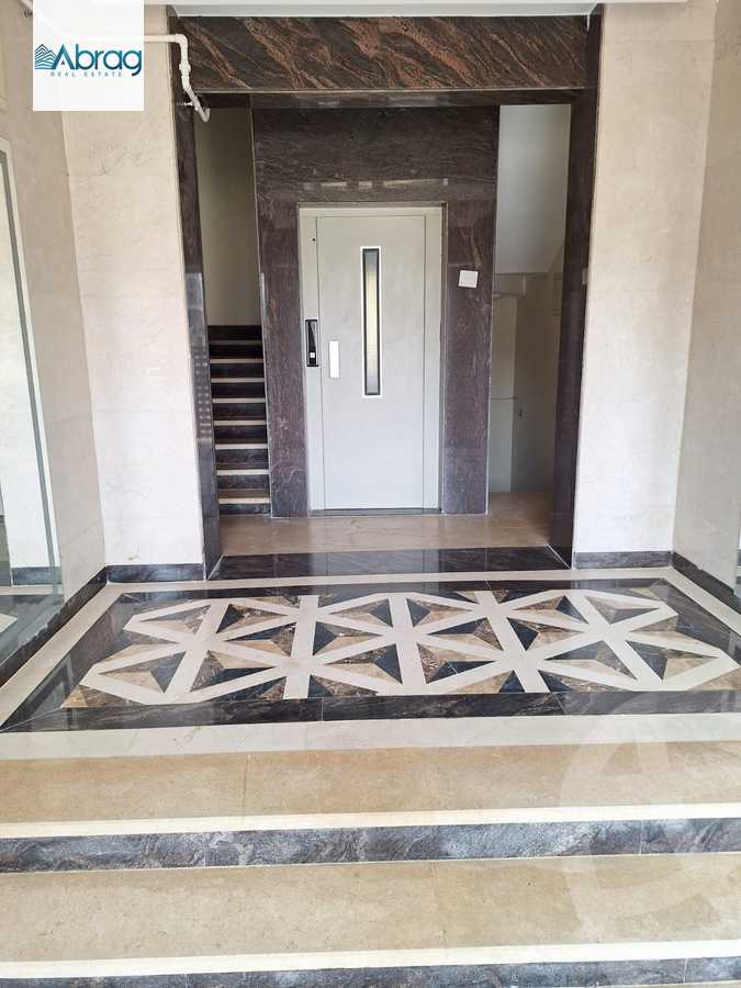 https://aqarmap.com.eg/ar/listing/6212243-for-sale-cairo-el-sheikh-zayed-city-el-hay-elsabeaa-lbstn