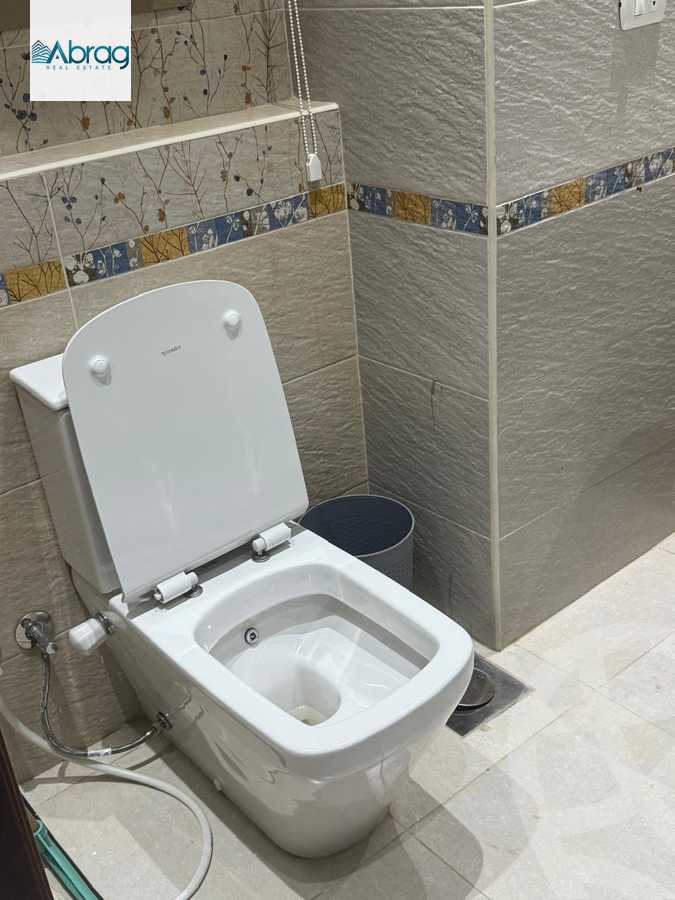 https://aqarmap.com.eg/en/listing/6241780-for-rent-cairo-6th-of-october-compounds-aeon