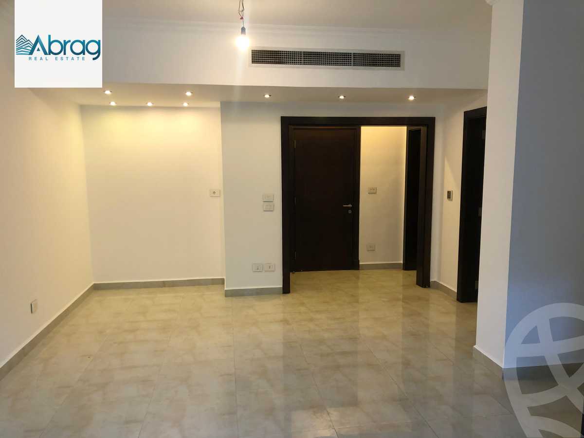 https://aqarmap.com.eg/ar/listing/6253372-for-rent-cairo-el-sheikh-zayed-city-compounds-kmbwnd-wyst-twn-swdyk