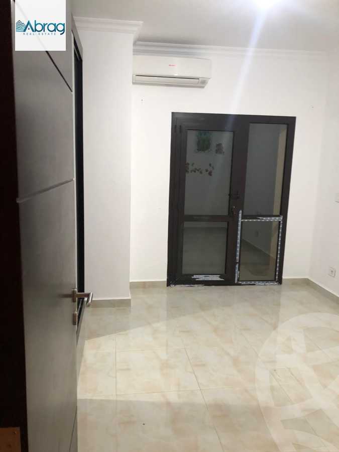 https://aqarmap.com.eg/ar/listing/6253372-for-rent-cairo-el-sheikh-zayed-city-compounds-kmbwnd-wyst-twn-swdyk