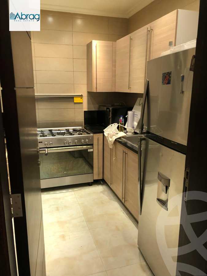 https://aqarmap.com.eg/ar/listing/6253372-for-rent-cairo-el-sheikh-zayed-city-compounds-kmbwnd-wyst-twn-swdyk