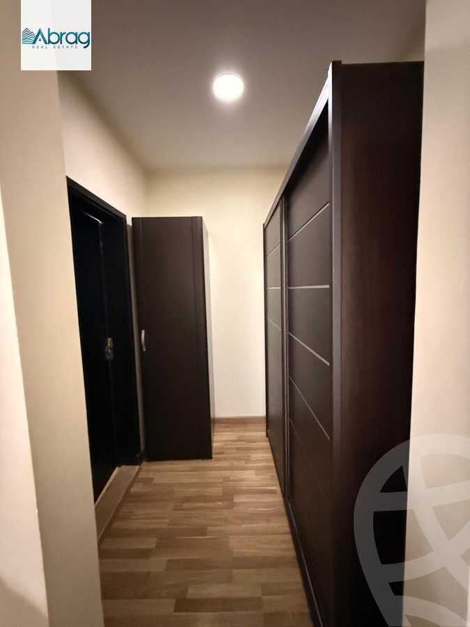 https://aqarmap.com.eg/en/listing/6253400-for-sale-cairo-el-sheikh-zayed-city-compounds-dh-drys