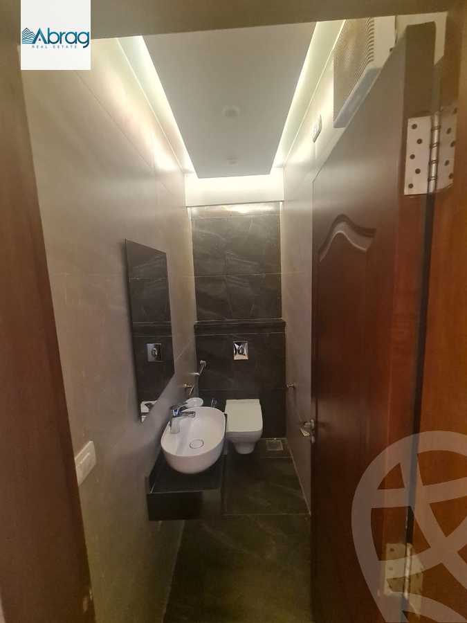 https://aqarmap.com.eg/en/listing/6312686-for-sale-cairo-el-sheikh-zayed-city-compounds-kmbwnd-wn-16-swdyk