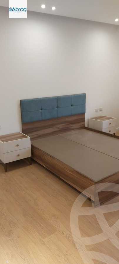 https://aqarmap.com.eg/en/listing/6345345-for-rent-cairo-el-sheikh-zayed-city-compounds-kmbwnd-wyst-twn-swdyk