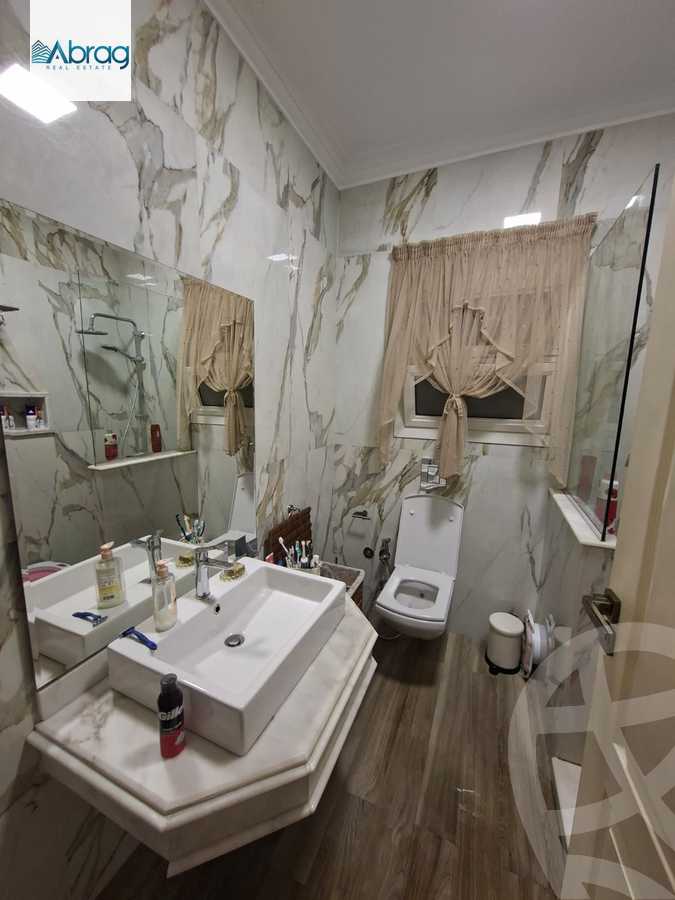 https://aqarmap.com.eg/en/listing/6368847-for-sale-cairo-el-sheikh-zayed-city-compounds-beverly-hills