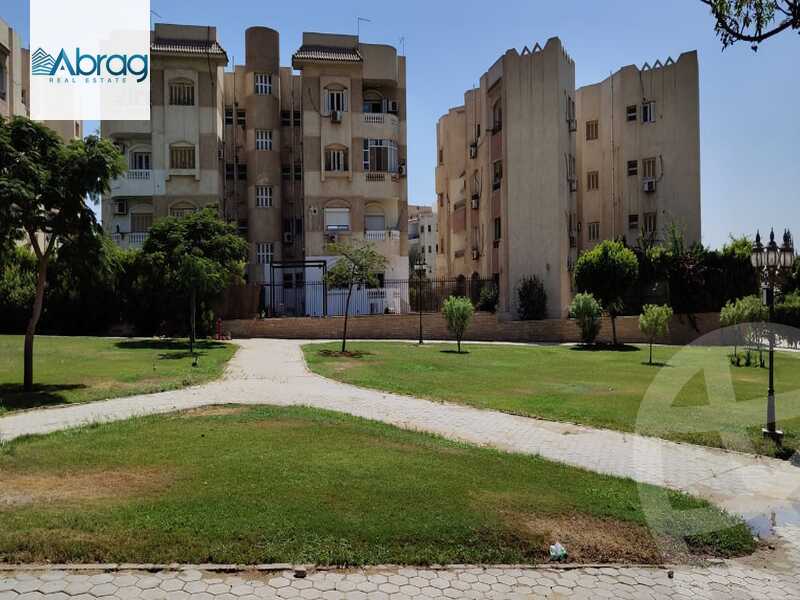 https://aqarmap.com.eg/en/listing/6368858-for-sale-cairo-el-sheikh-zayed-city-compounds-beverly-hills