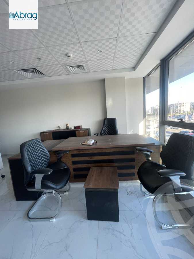 https://aqarmap.com.eg/ar/listing/6424947-for-sale-cairo-el-sheikh-zayed-city-compounds-dh-jyt-blz-mykwn-llttwyr