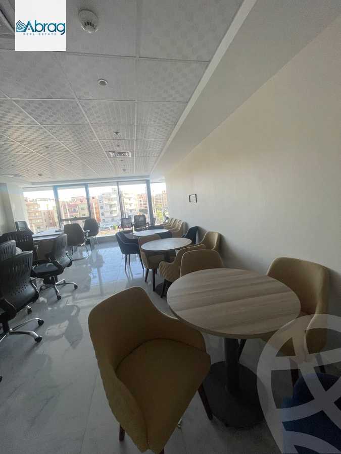 https://aqarmap.com.eg/ar/listing/6424947-for-sale-cairo-el-sheikh-zayed-city-compounds-dh-jyt-blz-mykwn-llttwyr