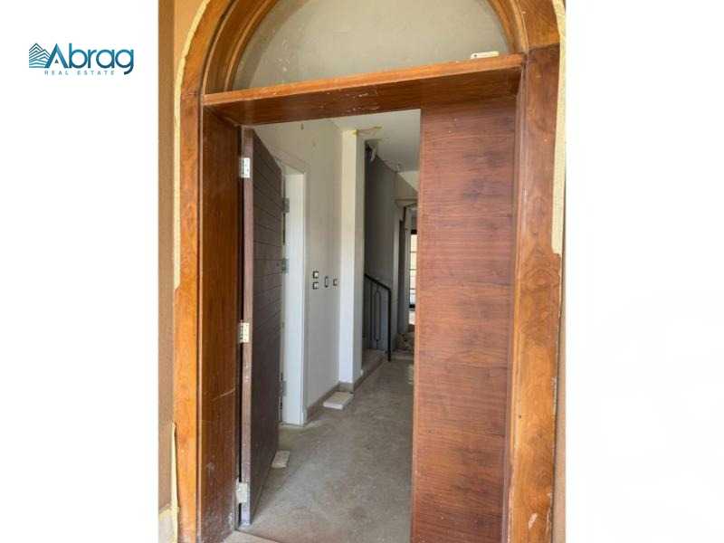 https://aqarmap.com.eg/en/listing/6510233-for-sale-cairo-el-sheikh-zayed-city-compounds-kmbwnd-fyldj-wyst-dr-llttwyr