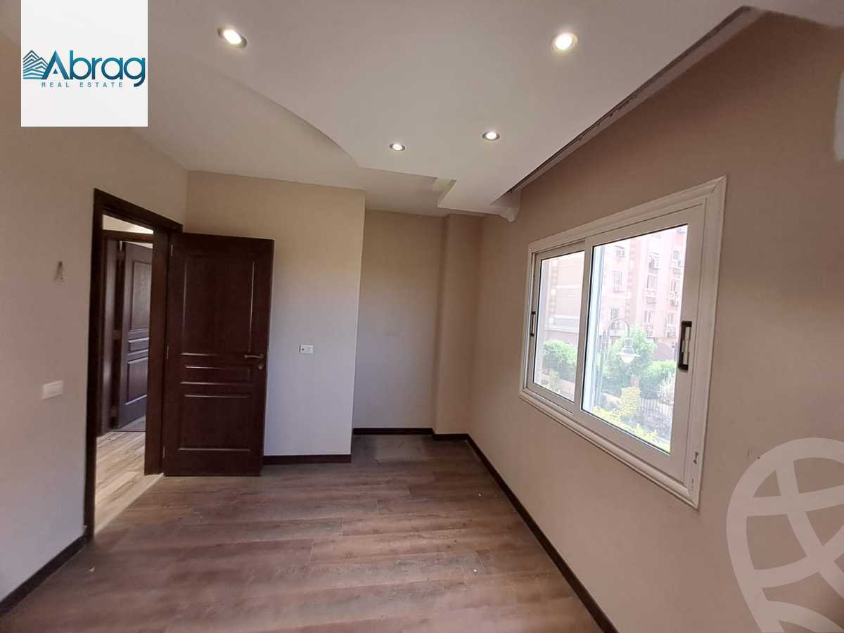 https://aqarmap.com.eg/ar/listing/6568681-for-sale-cairo-el-sheikh-zayed-city-compounds-continental-gardens