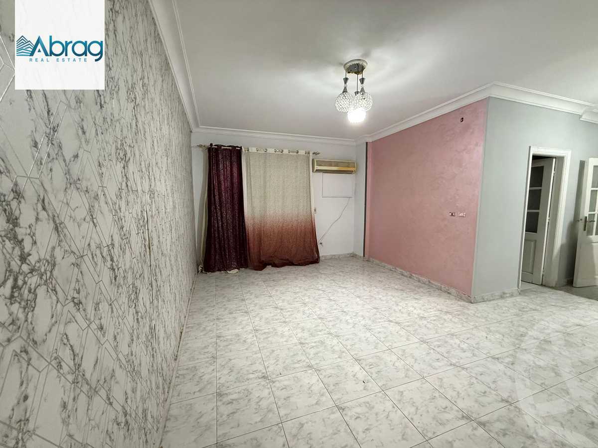 https://aqarmap.com.eg/ar/listing/6569525-for-rent-cairo-el-sheikh-zayed-city-compounds-zayed-2000