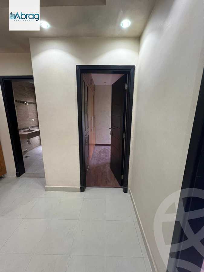 https://aqarmap.com.eg/en/listing/6570756-for-rent-cairo-el-sheikh-zayed-city-compounds-dh-drys