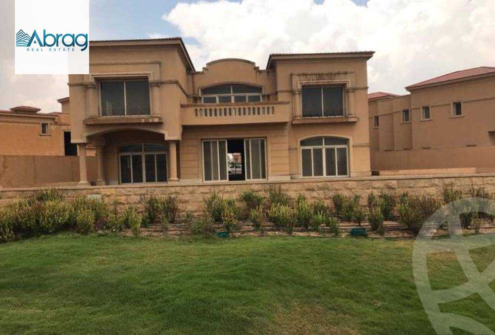 https://aqarmap.com.eg/en/listing/6300070-for-sale-cairo-el-sheikh-zayed-city-compounds-royal-meadows