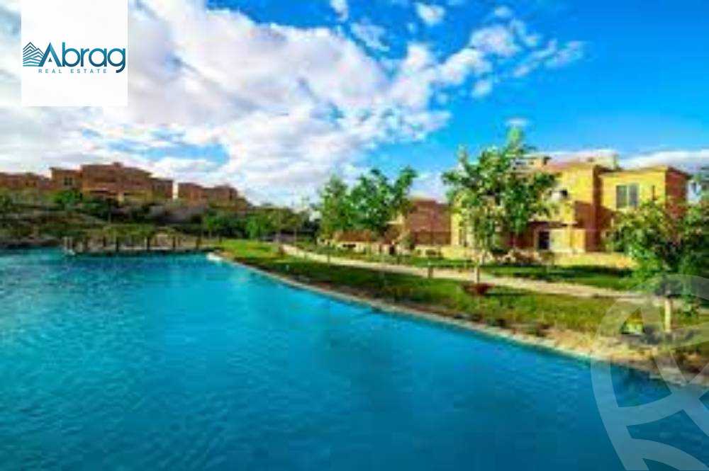 https://aqarmap.com.eg/en/listing/6300070-for-sale-cairo-el-sheikh-zayed-city-compounds-royal-meadows