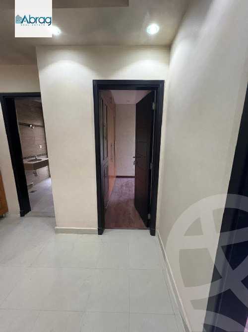 https://aqarmap.com.eg/en/listing/5570642-for-sale-cairo-el-sheikh-zayed-city-compounds-dh-drys