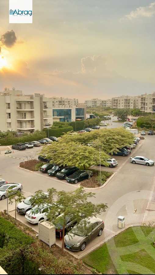 https://aqarmap.com.eg/en/listing/5747560-for-sale-cairo-el-sheikh-zayed-city-compounds-dh-drys