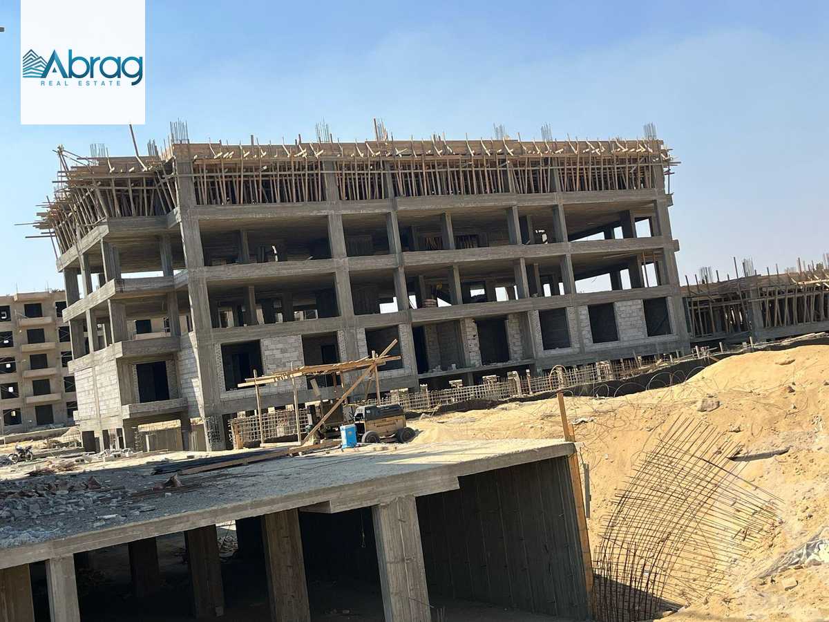 https://aqarmap.com.eg/en/listing/5762628-for-sale-cairo-el-sheikh-zayed-city-lshykh-zyd-ljdyd-de-joya-taj-misr-new-zayed