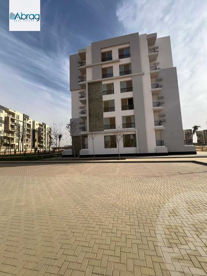 https://aqarmap.com.eg/ar/listing/5966609-for-sale-cairo-el-sheikh-zayed-city-lshykh-zyd-ljdyd-west-view-residence-hdp