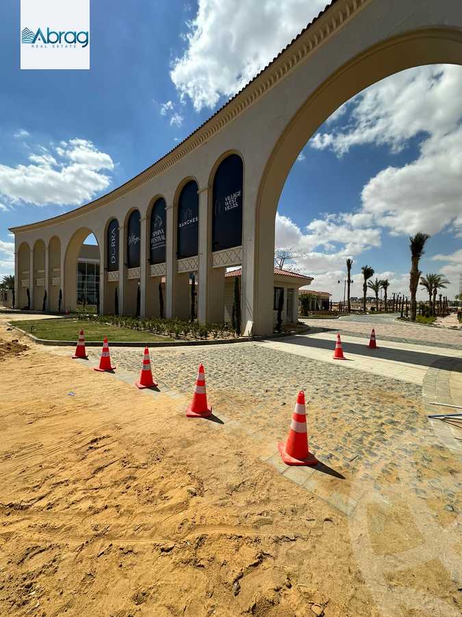 https://aqarmap.com.eg/en/listing/5980402-for-sale-cairo-el-sheikh-zayed-city-compounds-kmbwnd-fyldj-wyst-dr-llttwyr