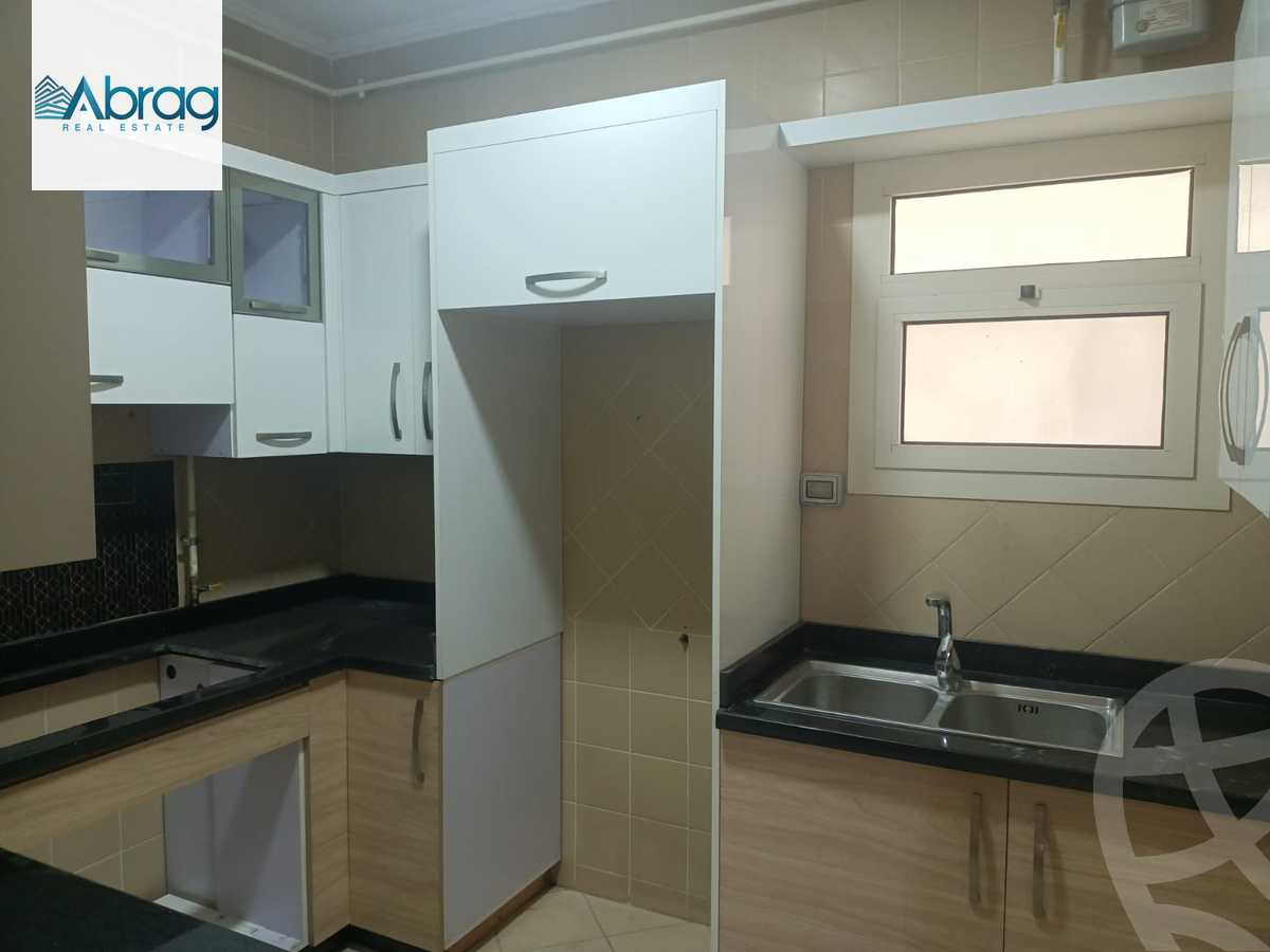 https://aqarmap.com.eg/en/listing/6080651-for-rent-cairo-el-sheikh-zayed-city-compounds-dh-drys