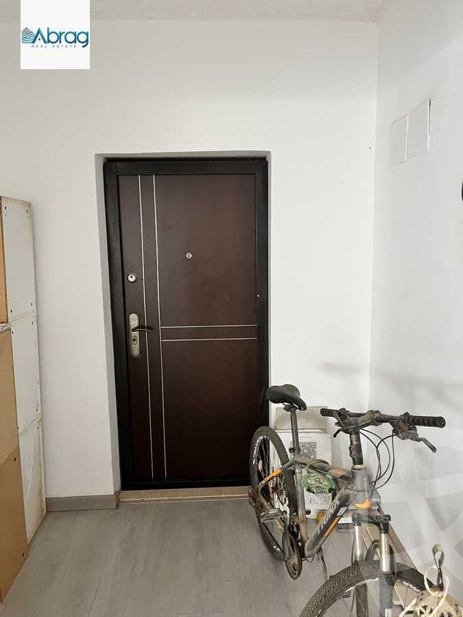 https://aqarmap.com.eg/en/listing/6118285-for-sale-cairo-el-sheikh-zayed-city-compounds-el-yasmeen-compound