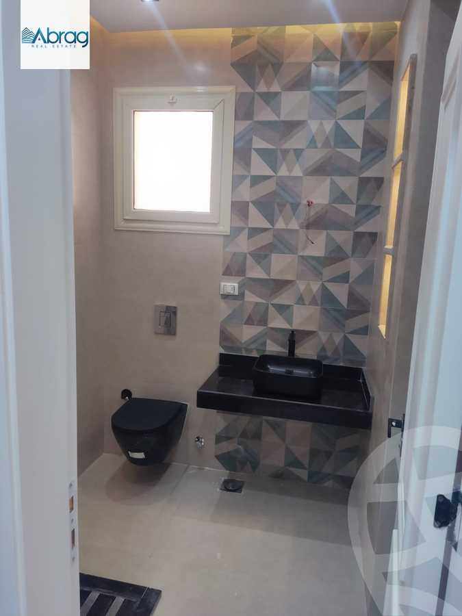 https://aqarmap.com.eg/en/listing/6152169-for-sale-cairo-el-sheikh-zayed-city-compounds-el-khamayel