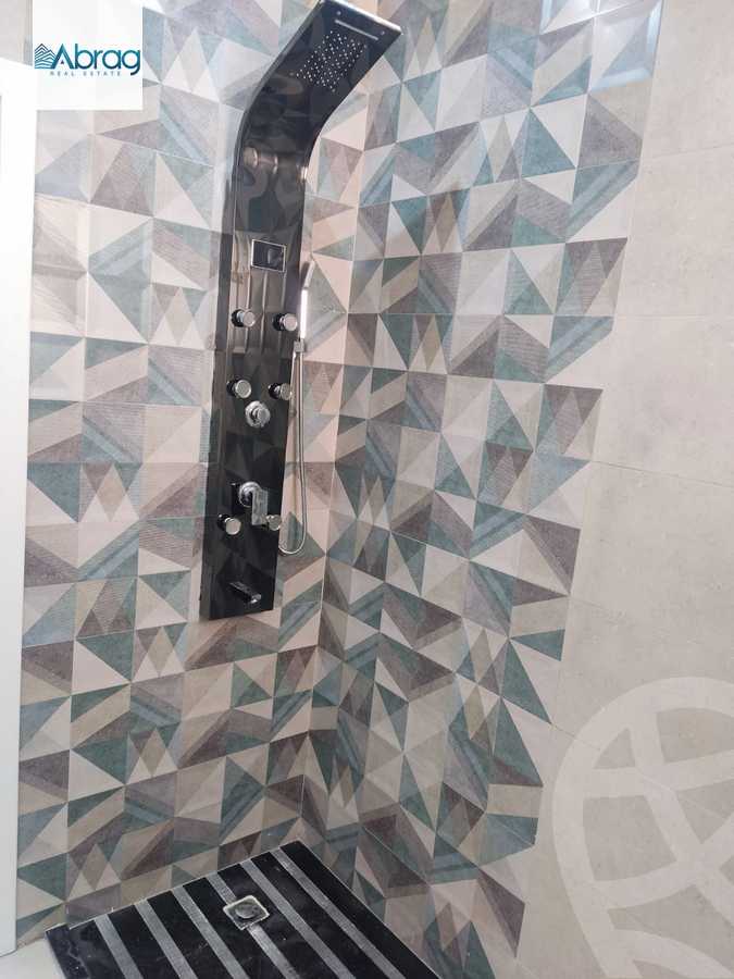 https://aqarmap.com.eg/en/listing/6152169-for-sale-cairo-el-sheikh-zayed-city-compounds-el-khamayel