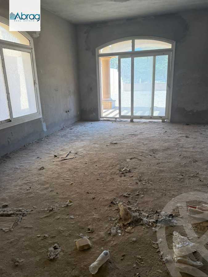 https://aqarmap.com.eg/en/listing/6253549-for-sale-cairo-el-sheikh-zayed-city-compounds-royal-meadows