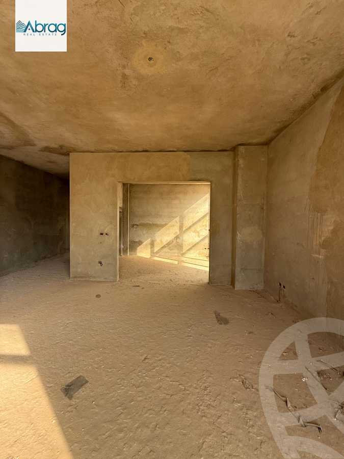 https://aqarmap.com.eg/en/listing/6261718-for-sale-cairo-el-sheikh-zayed-city-compounds-kmbwnd-ljry-swdyk