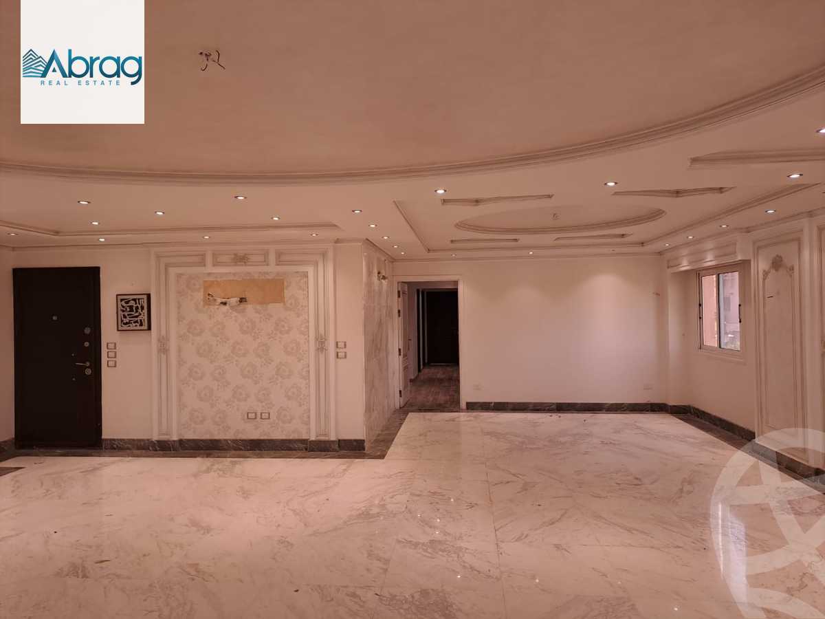https://aqarmap.com.eg/en/listing/6261864-for-sale-cairo-el-sheikh-zayed-city-compounds-continental-gardens