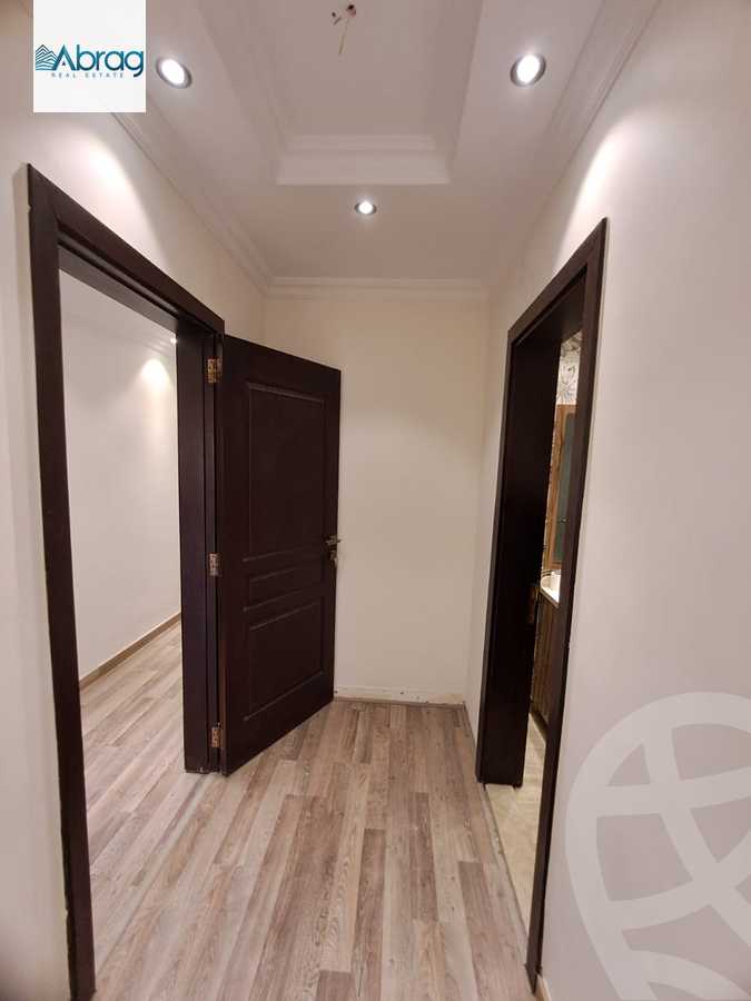 https://aqarmap.com.eg/en/listing/6261864-for-sale-cairo-el-sheikh-zayed-city-compounds-continental-gardens