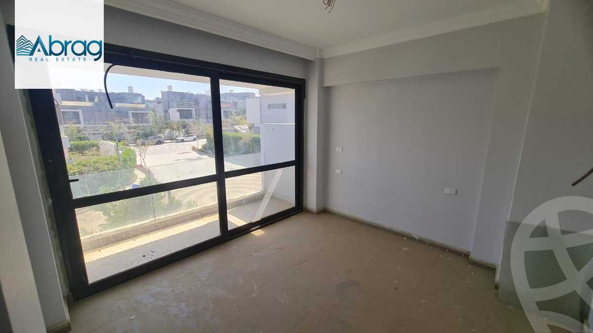 https://aqarmap.com.eg/ar/listing/6279489-for-sale-cairo-el-sheikh-zayed-city-compounds-el-patio-zahraa