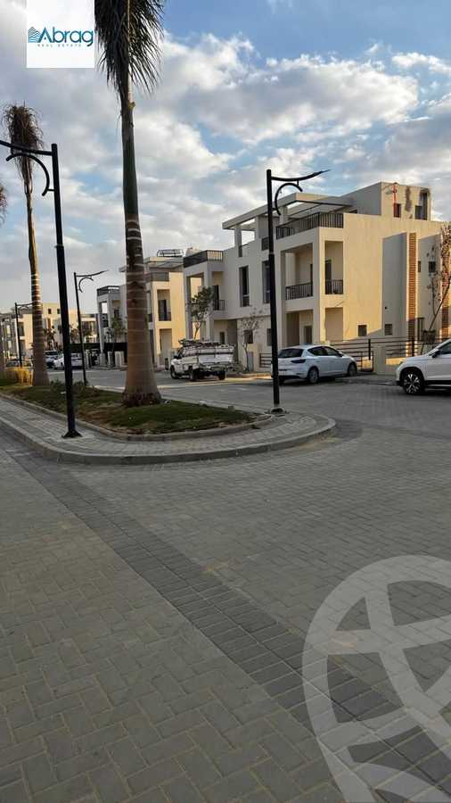 https://aqarmap.com.eg/en/listing/6454916-for-sale-cairo-el-sheikh-zayed-city-lshykh-zyd-ljdyd-lac-ville-el-gabry-developments