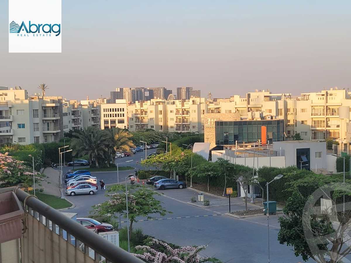 https://aqarmap.com.eg/en/listing/6506663-for-sale-cairo-el-sheikh-zayed-city-compounds-dh-drys