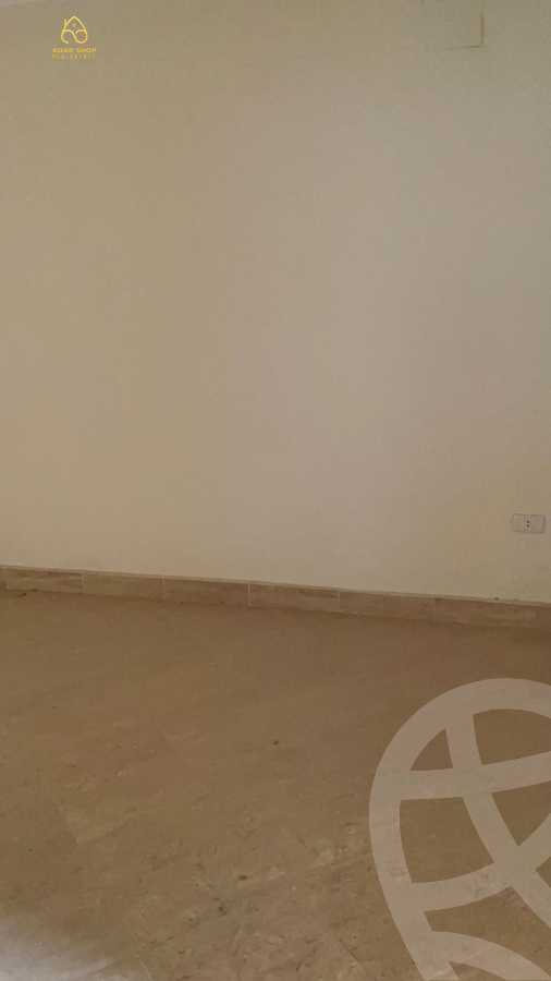https://aqarmap.com.eg/en/listing/4039169-for-sale-cairo-new-cairo-compounds-ritaj