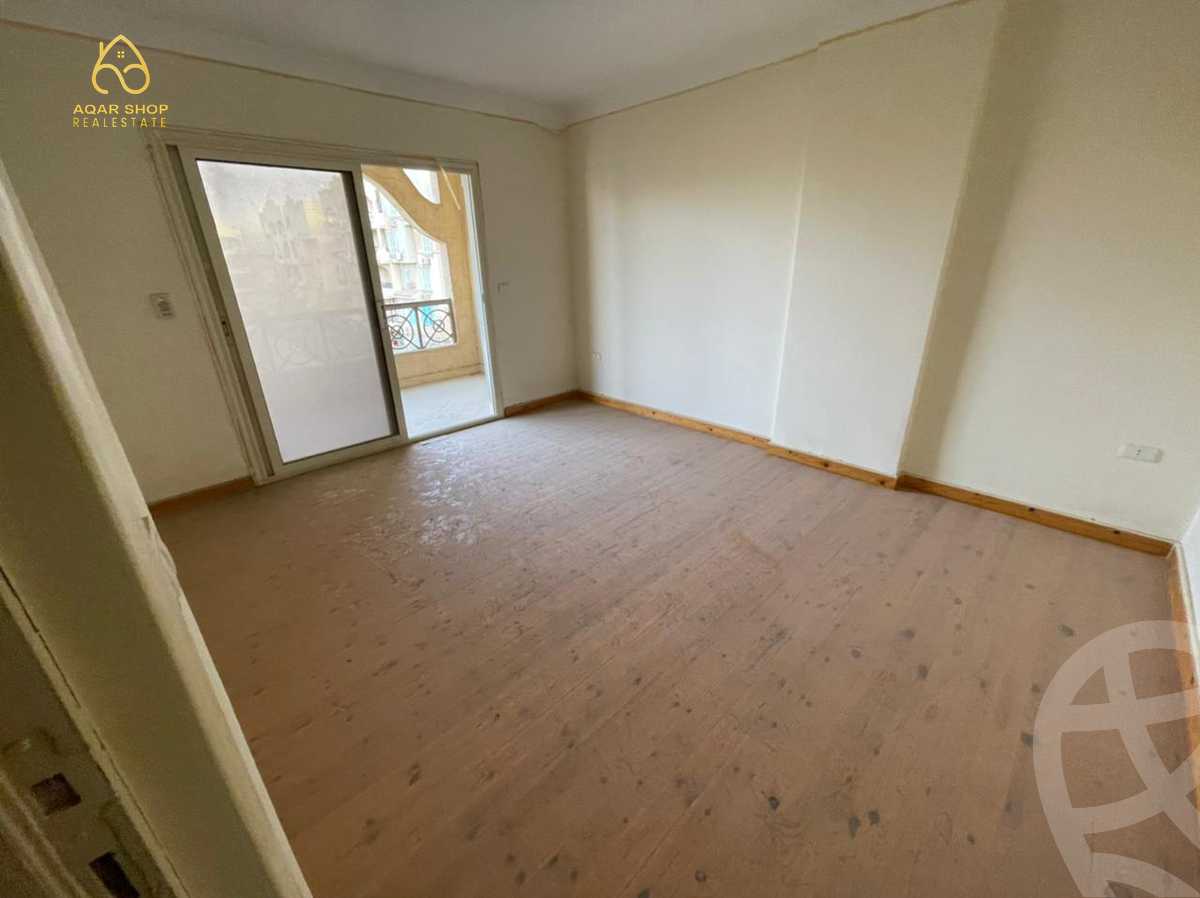 https://aqarmap.com.eg/en/listing/4039169-for-sale-cairo-new-cairo-compounds-ritaj