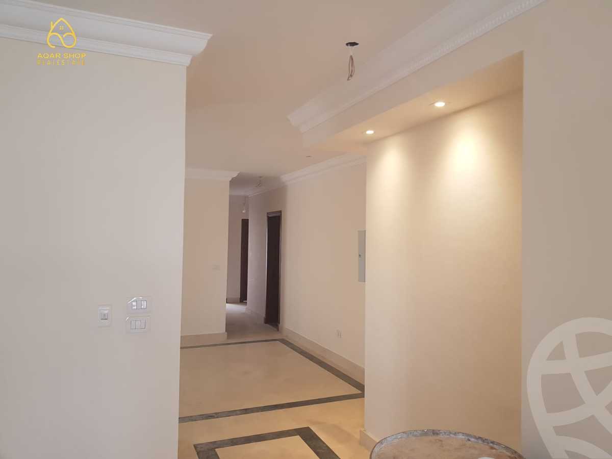 https://aqarmap.com.eg/en/listing/4049819-for-rent-cairo-new-cairo-compounds-mountain-view-hyde-park