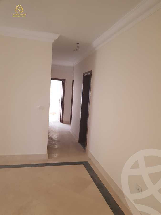 https://aqarmap.com.eg/en/listing/4049819-for-rent-cairo-new-cairo-compounds-mountain-view-hyde-park