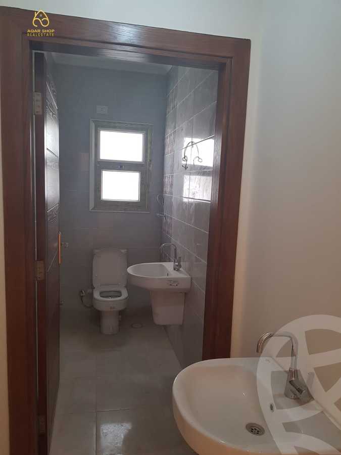 https://aqarmap.com.eg/en/listing/4049819-for-rent-cairo-new-cairo-compounds-mountain-view-hyde-park