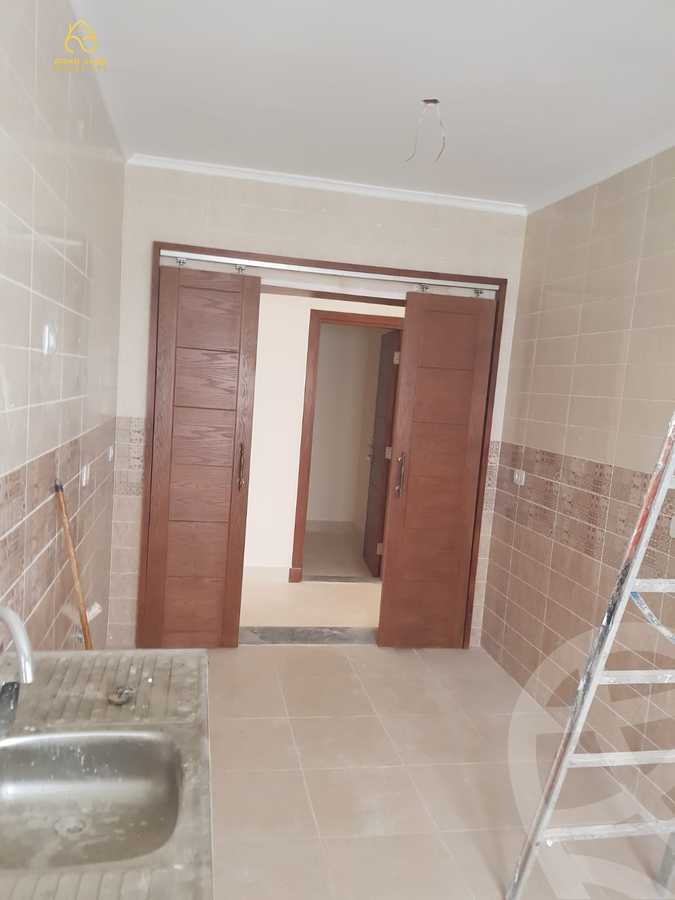 https://aqarmap.com.eg/en/listing/4049819-for-rent-cairo-new-cairo-compounds-mountain-view-hyde-park